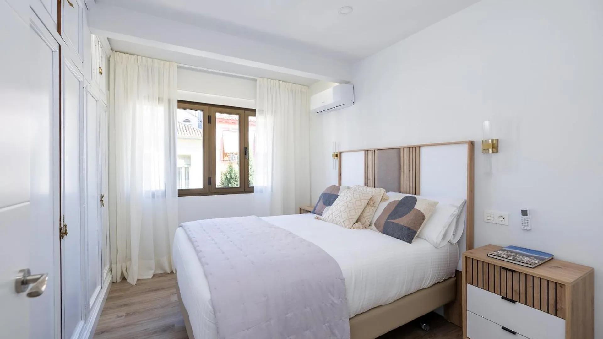 Royal View Suite Granada Apartment